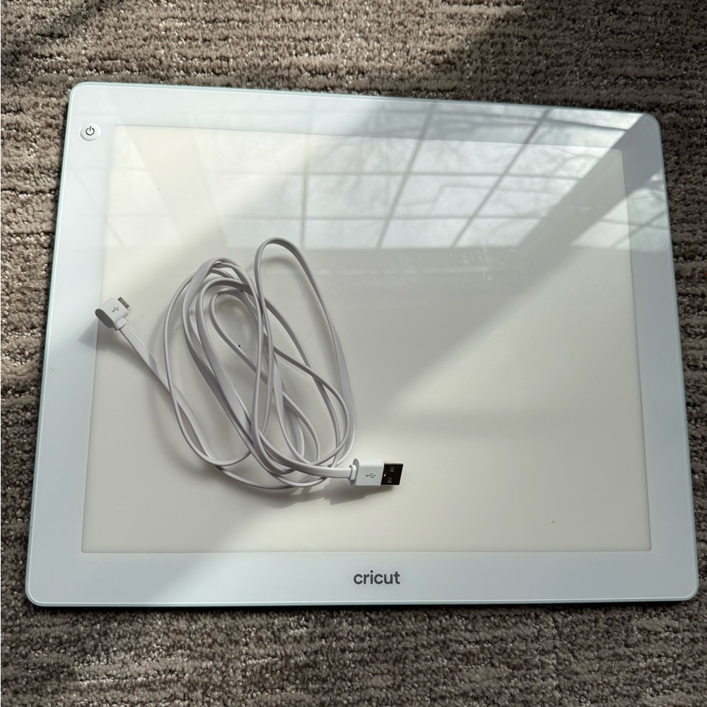 Cricut LED Bright Pad with USB Cable
